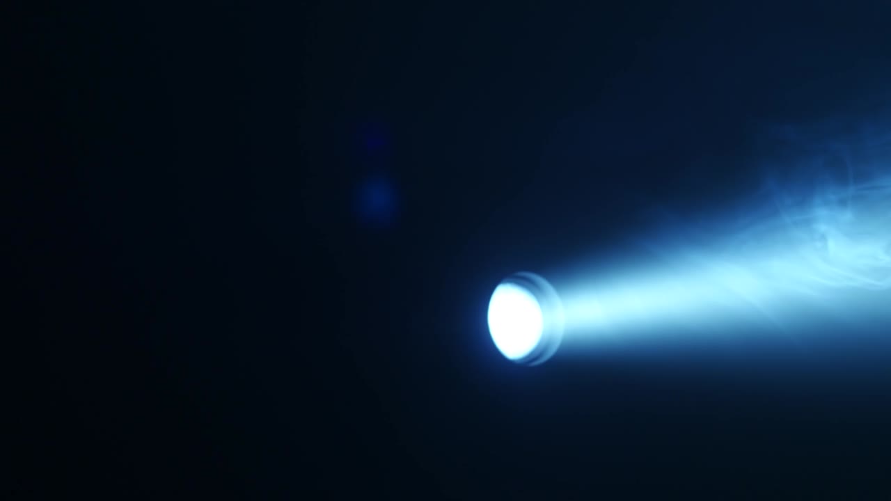 la linterna se quema con una luz cálida.