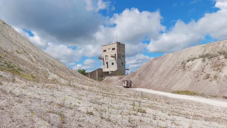 edificio industrial abandonado en gotland, suecia