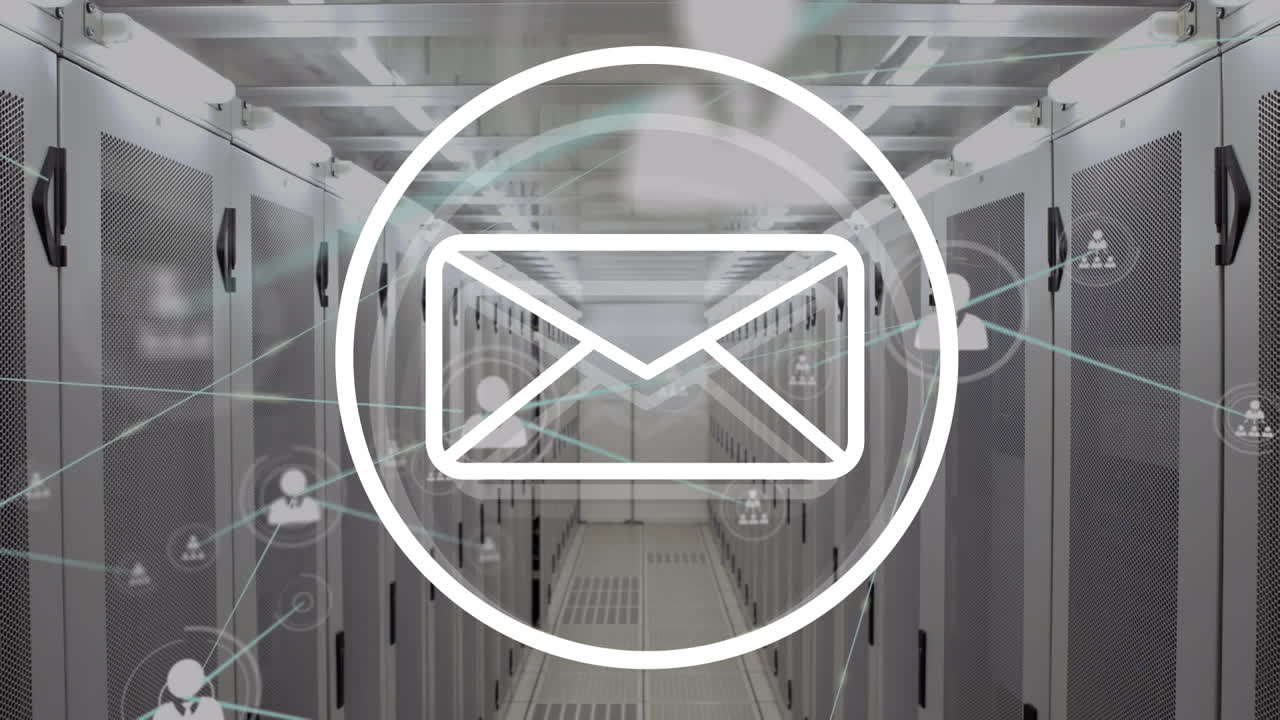 Animazione di icone messaggio e una rete di icone profilo su sfondo sala server per computer.