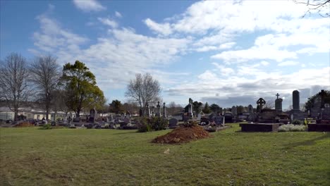 tiro del cementerio para el entierro fúnebre