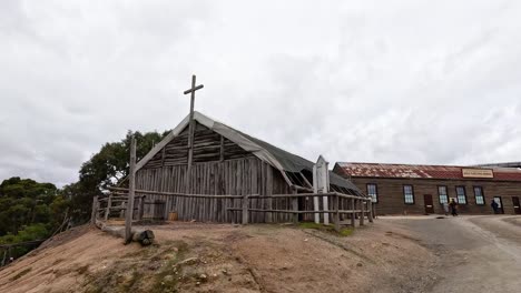 un paseo por la histórica colina soberana