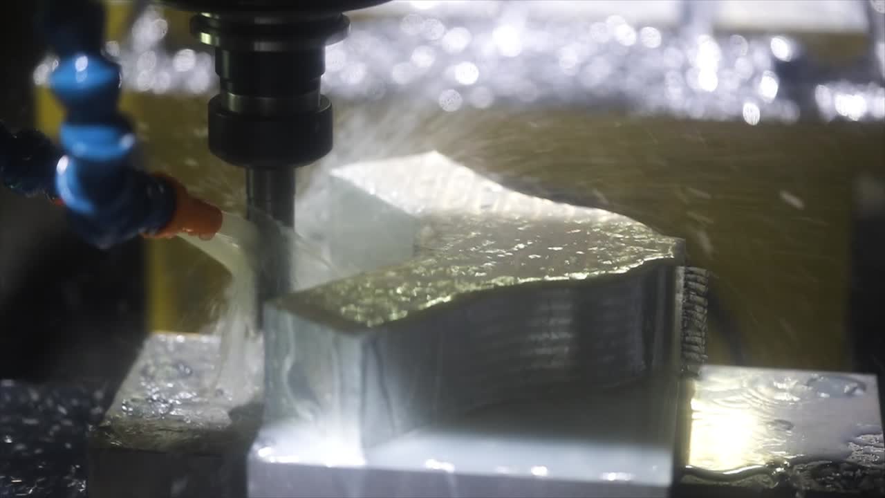 금속 가공 cnc 밀링 머신.