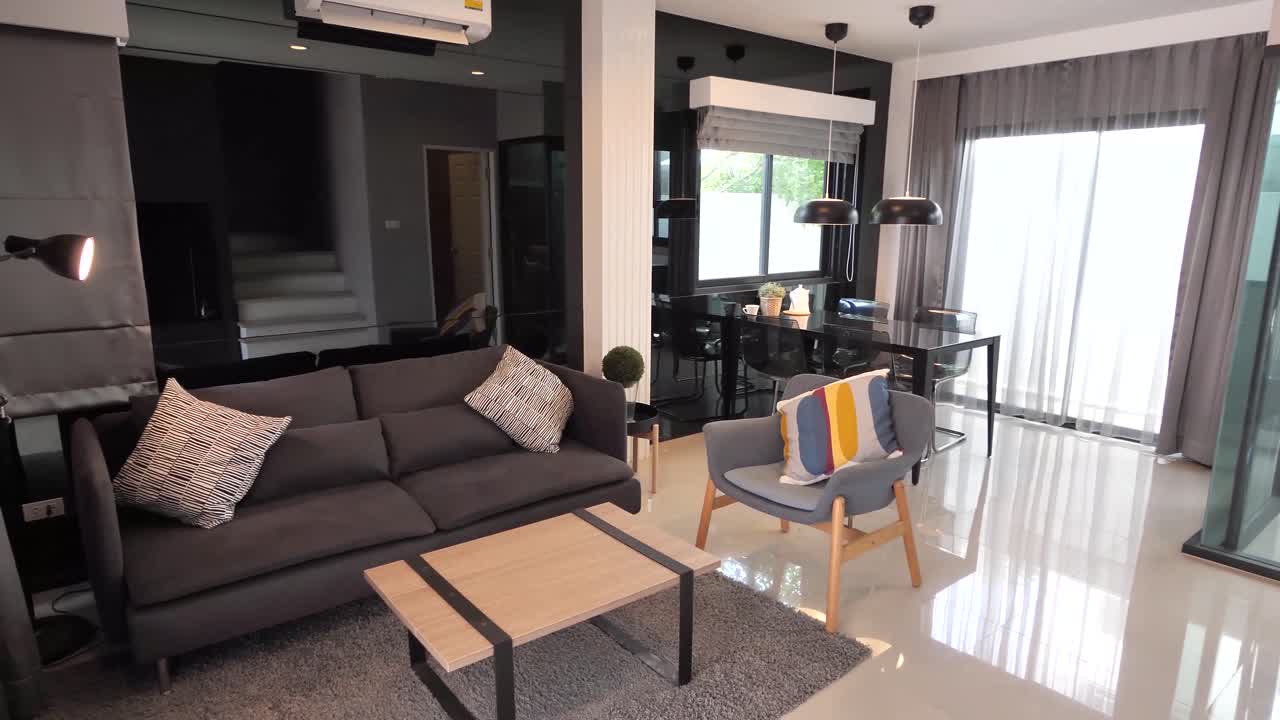 Modern and Stylish Black Tone Home Living Area Decoration