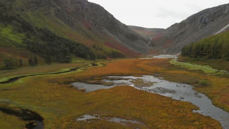 Aerial-shot-of-a-lake-in-the-mountains-of-Ireland