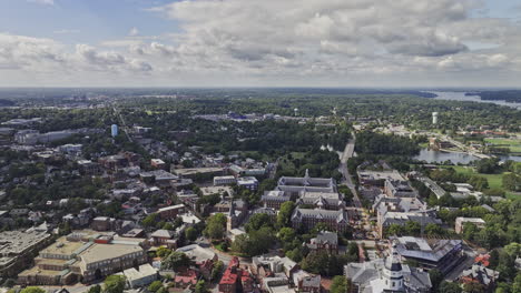 Annapolis-Maryland-Aerial-v10-flyover-historic-town-center,-showcasing-State-House,-lush,-green-suburban-landscape,-College-creek-and-Severn-river-views---Shot-with-Mavic-3-Pro-Cine---September-2023