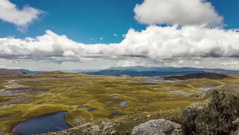 Cumulus-Clouds-Rushing-To-Horizon-In-Lagunas-De-Alto-Peru,-Time-Lapse