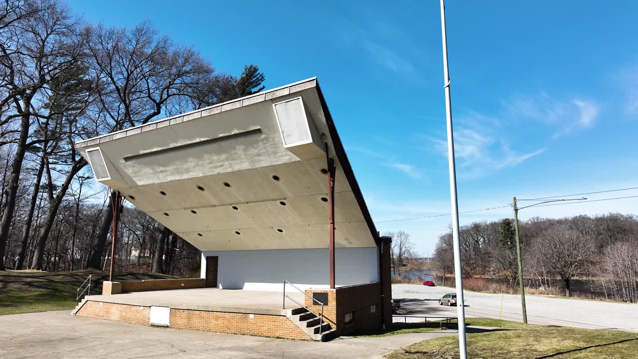 ángulo centrado vista desde la esquina derecha