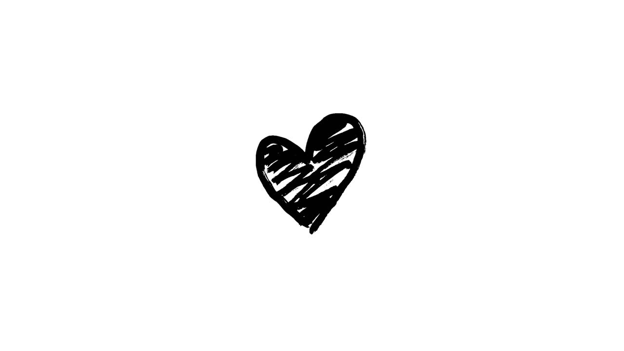 Cuore nero scarabocchiato disegnato a mano su sfondo bianco