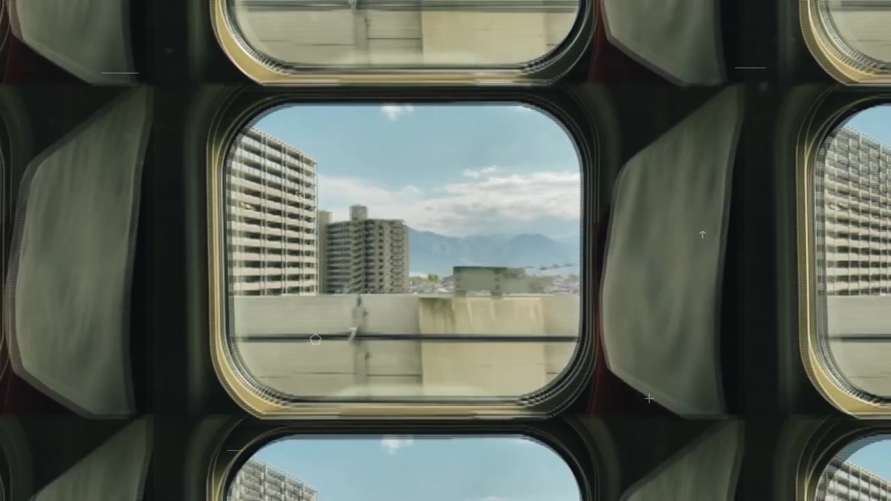 Dynamic Urban Lifestyle Montage with Glitch Effects