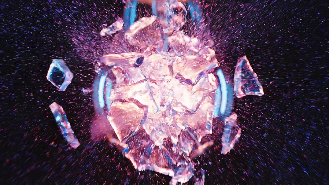 Lampadina al plasma astratta e luminosa con scarica elettrica vibrante
