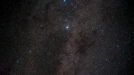 Astral-time-lapse,-showing-the-stars-moving-across-the-nights-sky