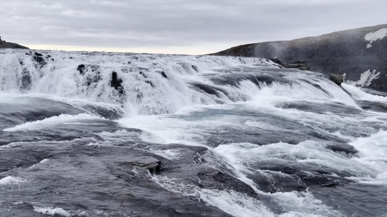 cascada de gullfoss en islandia