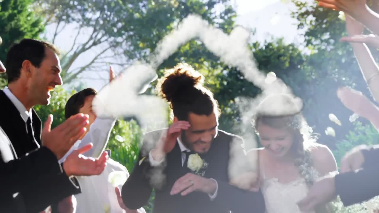 casa de ensueño y pareja