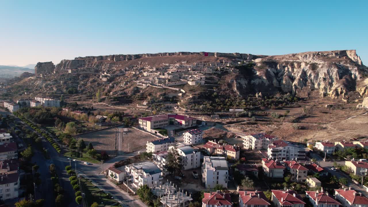 el pueblo de urgup en capadocia, turquía