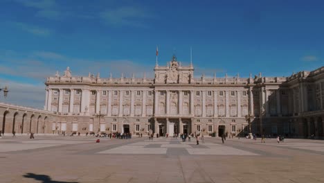 the royal palace in madrid called palacio real