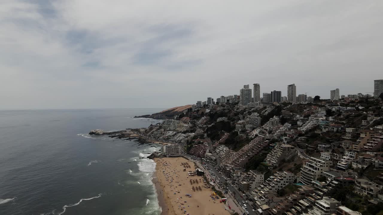 playa reñaca en viña del mar, chile, antena uhd 4k