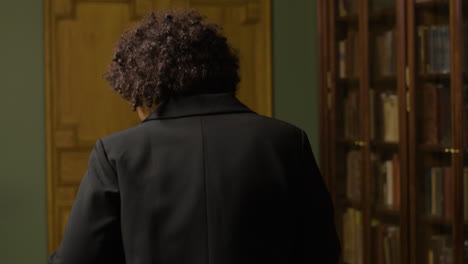courtroom meeting or library consultation