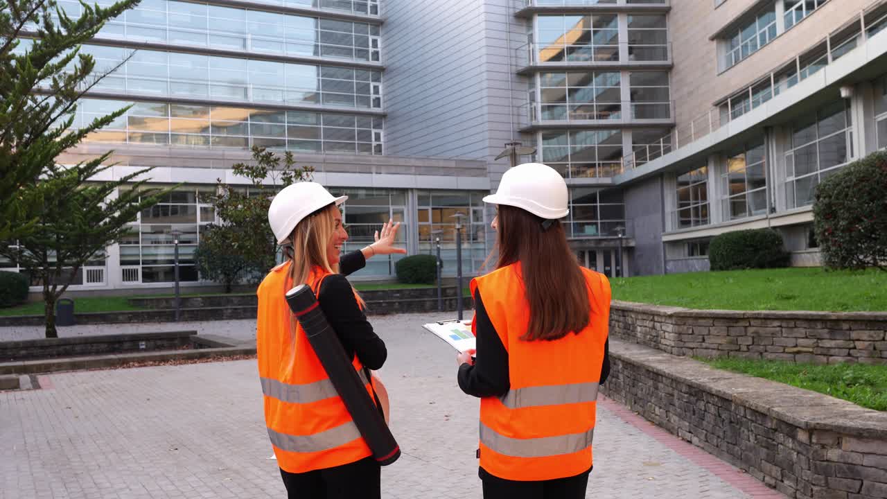 Lavoratori edili in un cantiere
