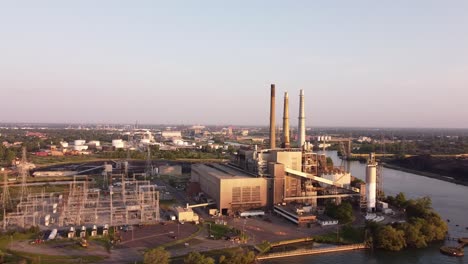 DTE-Rouge-River-Coal-Powerplant-With-Smoke-Stack-In-Michigan,-USA