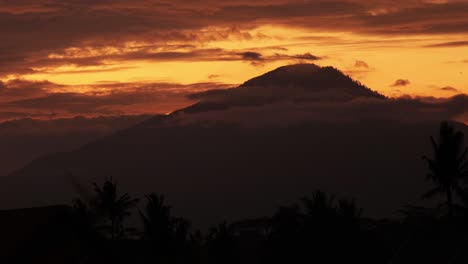 Breathtaking-sunset-timelapse-of-Mount-Batur-from-Ubud-Bali,-Indonesia