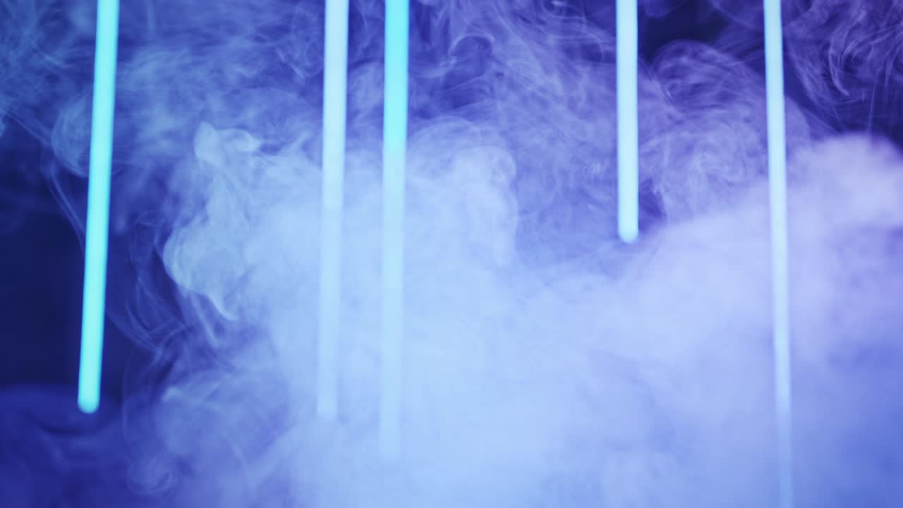 추상적인 안개 배경 파티 반이는 유령 파란색