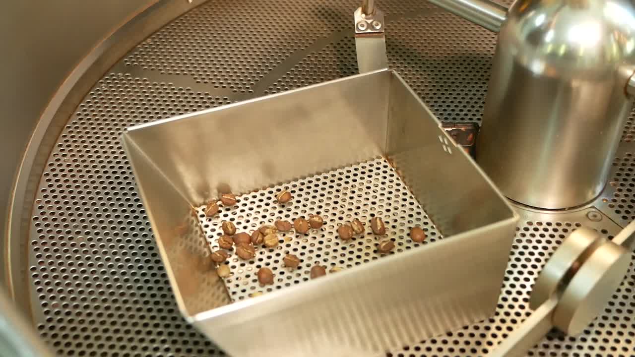 filmaciones de los procesos de torrefacción de café con la tostadora de café
