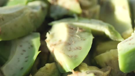 aguacates en rodajas