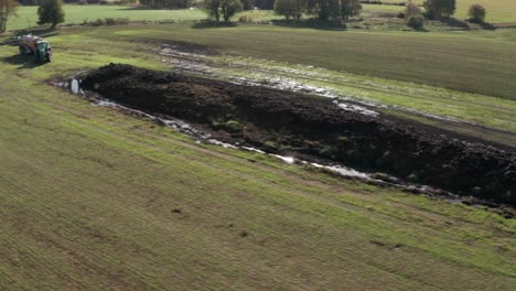 Big-pile-of-manure-left-on-field