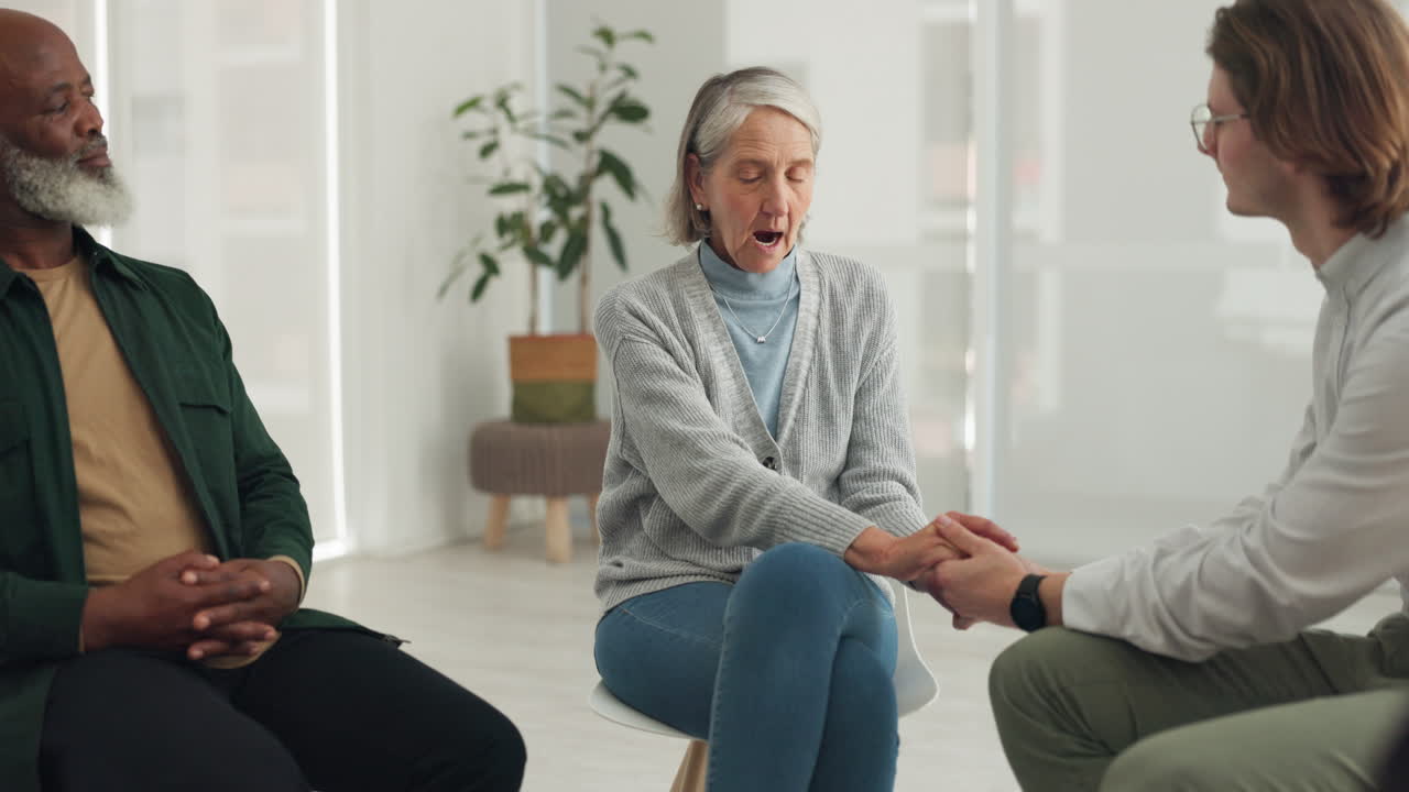 personas, grupos y terapia con conversación