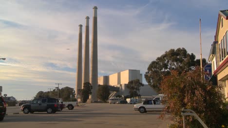 A-large-power-plant-against-the-sky