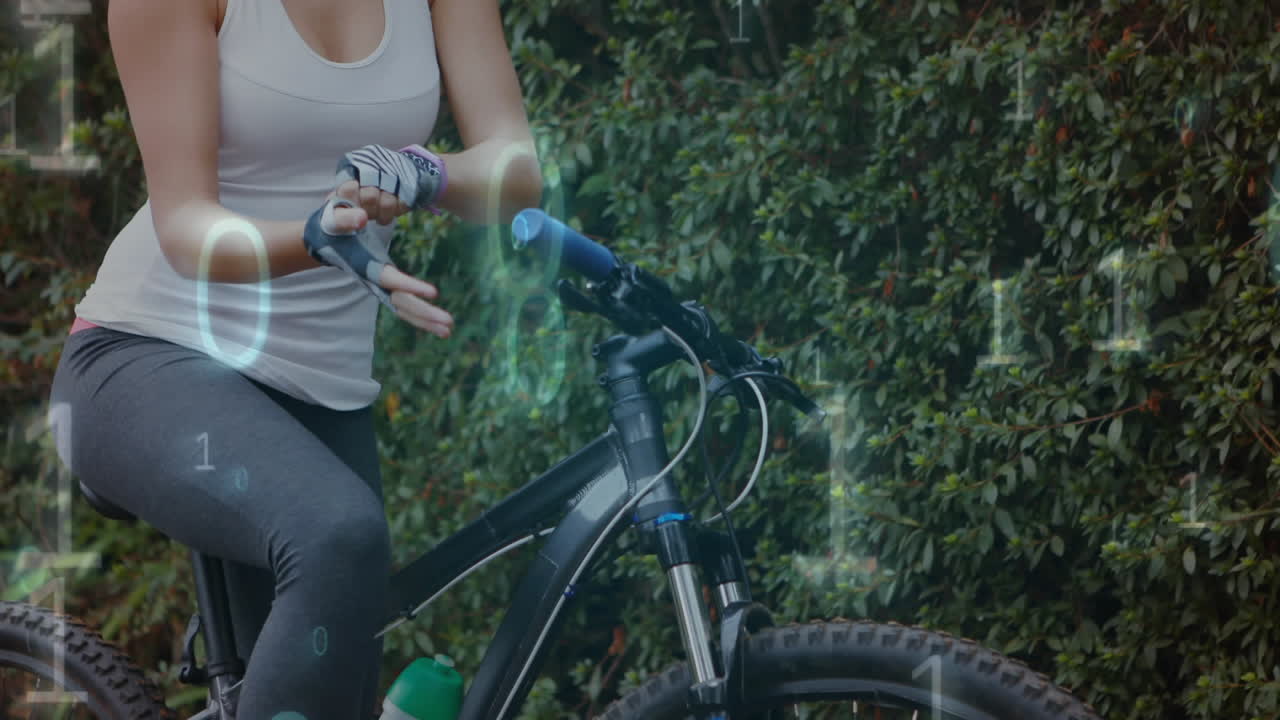 자전거 장갑을 입은 여성에 대한 바이너리 코딩 데이터 처리