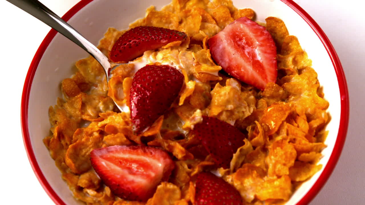 ложка, собирающая зерновые и клубнику