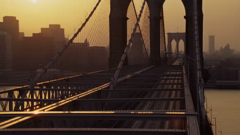 brooklyn bridge at golden hour