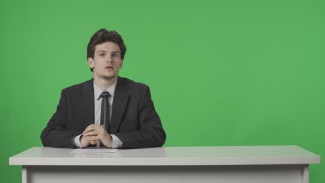 hombre de negocios haciendo una presentación