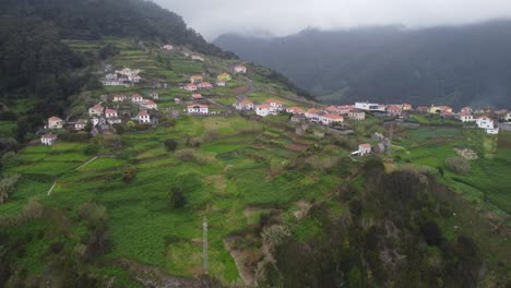 Escenas-Mirando-Por-Encima-De-Ribeira-Dawindow