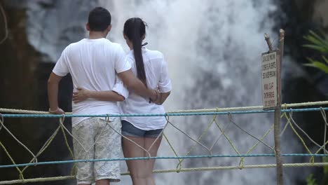 waterfall couple 01