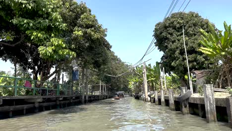 scenic boat ride through bangkok's floating market