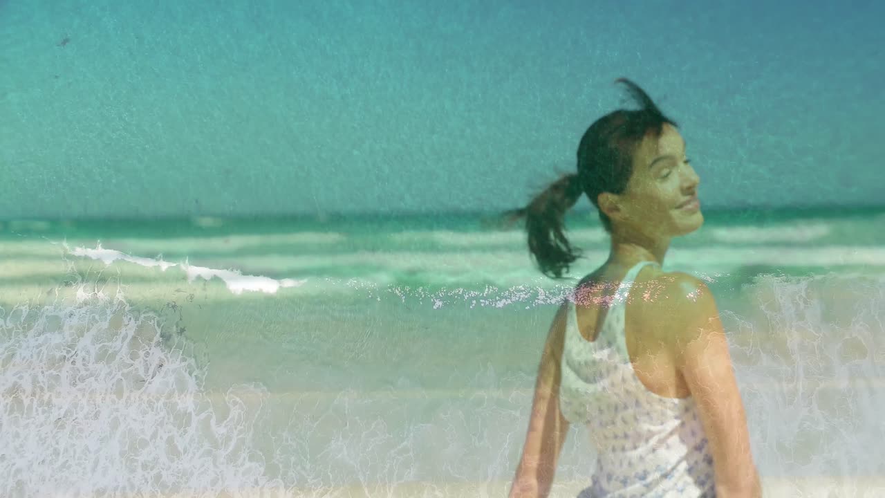 해변에서 즐기는 여자 4k