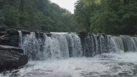 Wasserfall,-Wissahickon-Creek,-Philadelphia,-Pa