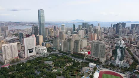 fotografía aérea del centro de la ciudad de dalian