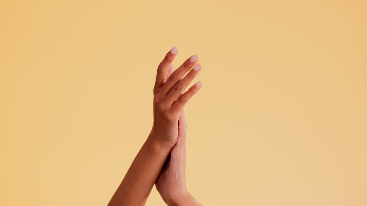 suave, para las manos y crema para el cuidado de la piel