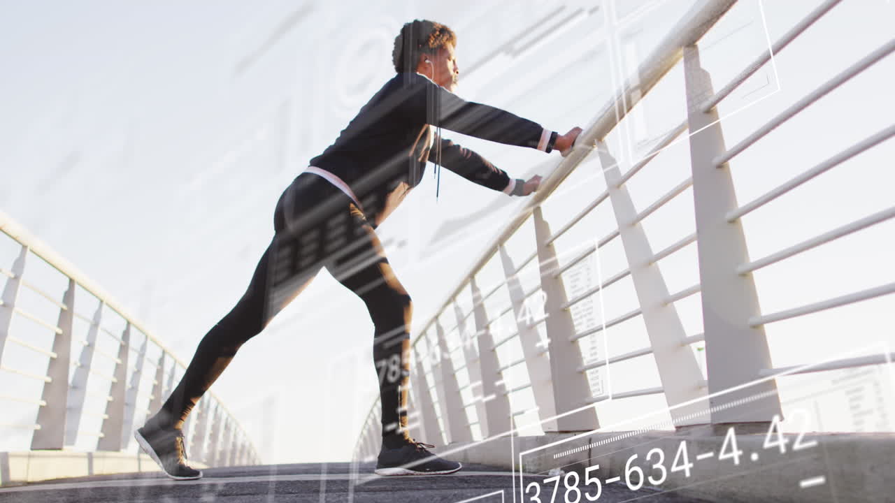 재무 데이터 처리의 애니메이션 (biracial man stretching)