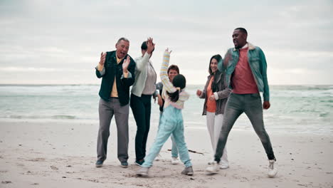 Beach,-dancing-and-parents-with-kids