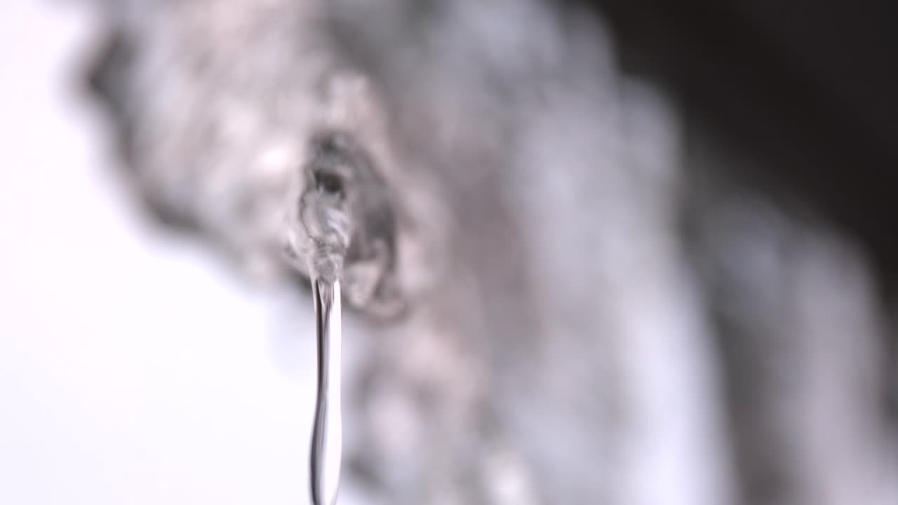 primer plano del agua que fluye