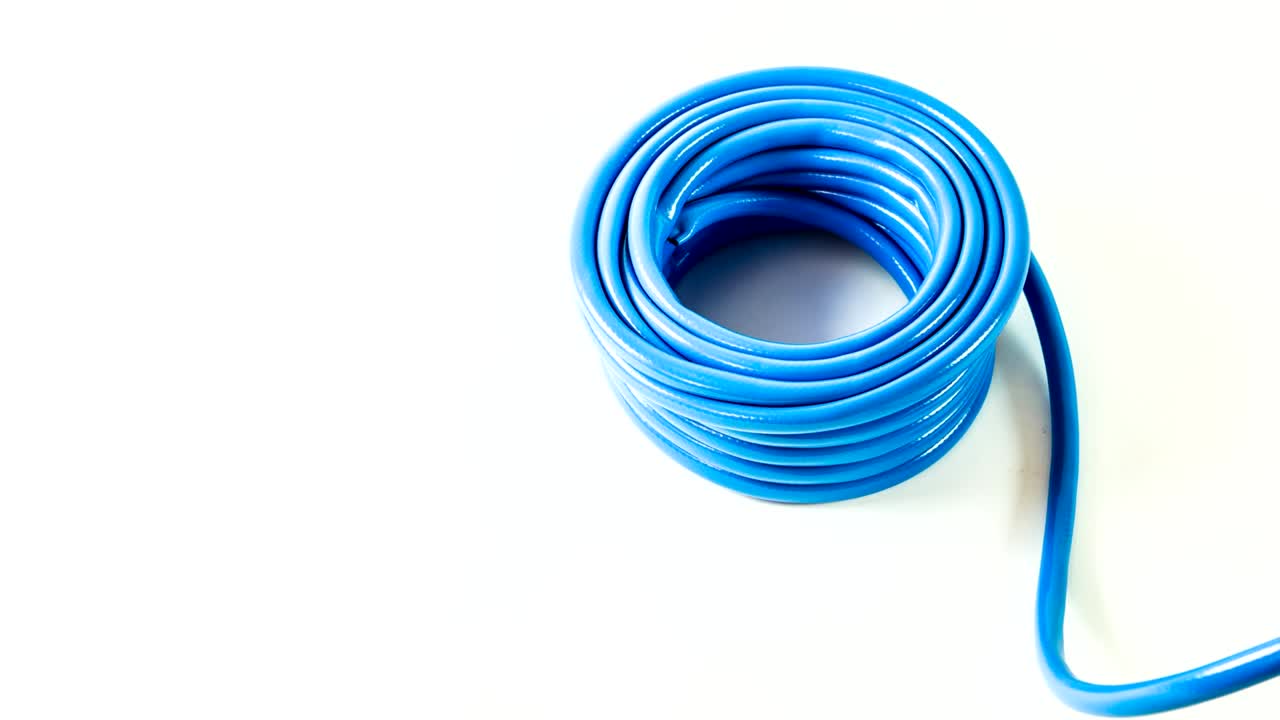imágenes en movimiento de mangueras de goma