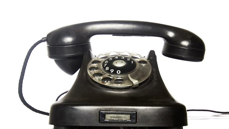 le téléphone noir vintage vient et sonne et puis quitte la boucle
