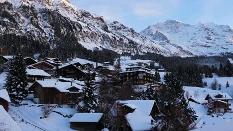 Häuser-Im-Ruhigen-Dorf-Wengen-Im-Winter