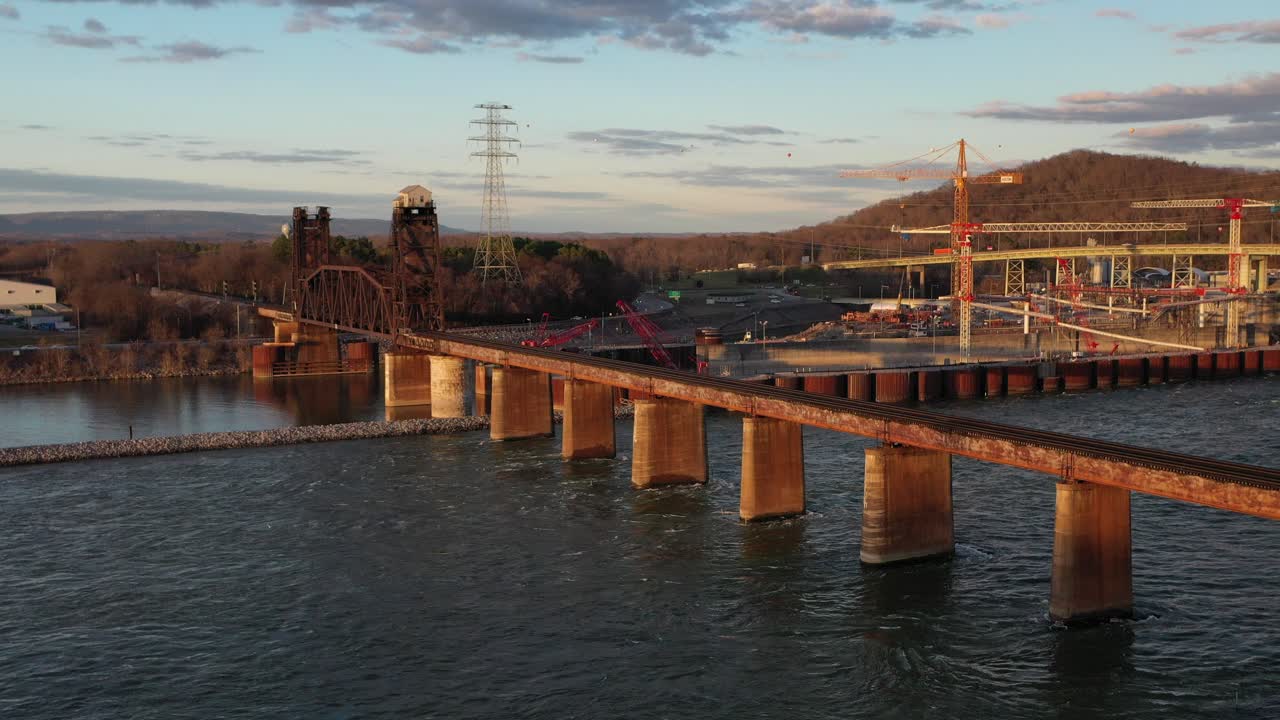 Stunning 4K drone footage of Chickamauga Dam, showcasing its structure, the Tennessee River, and scenic beauty. Perfect for infrastructure, travel, or history projects