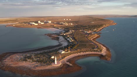 punto de retroceso aéreo humilde faro en la pintoresca península cerca de whyalla, sur de australia