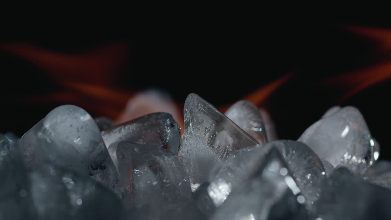 얼음 큐브와 불